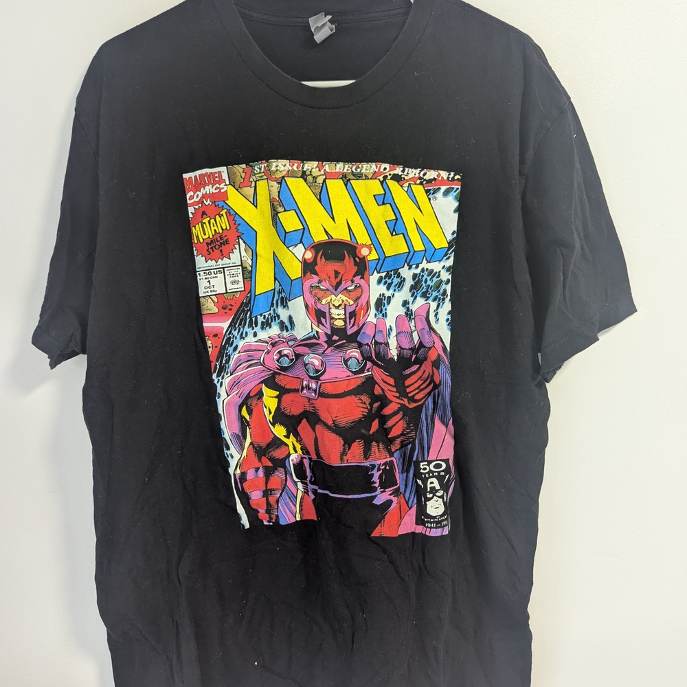 Marvel X-Men Black and Red Graphic Tee
